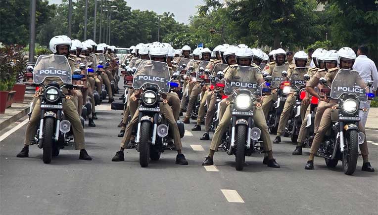 50 customised Honda CB350 QRT vehicles handed over to Gujarat Police 