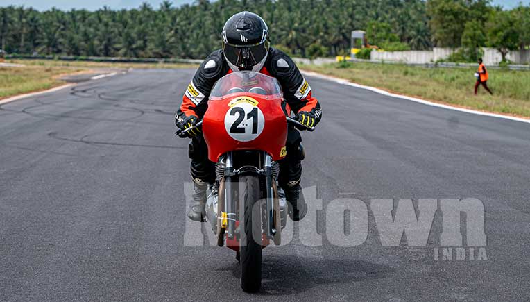 Back to Retro Racing with Royal Enfield Continental GT-R650 