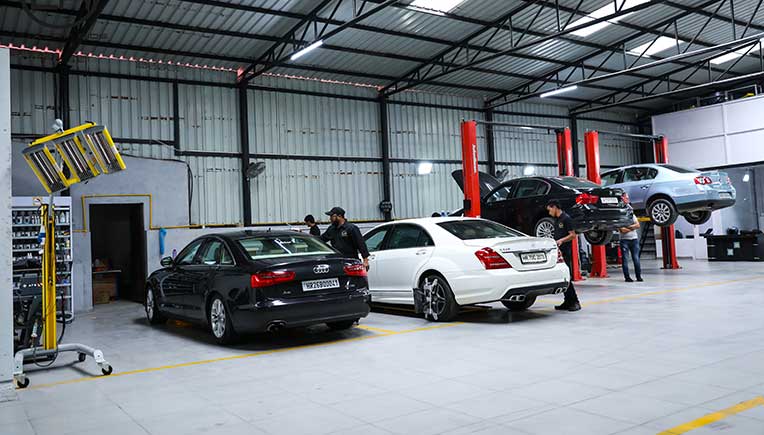 Benefits of purchasing pre-owned luxury cars