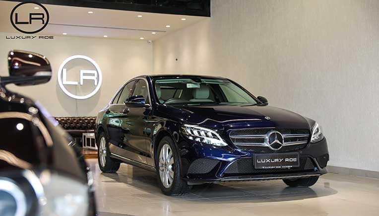 Benefits of purchasing pre-owned luxury cars