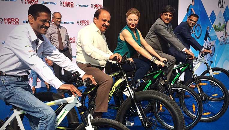 L to R V Sreeram, Director- Marketing, Pankaj Munjal, CMD, Hero Cycles, Vesna Jacob, fitness expert and Rohit Sharma, Chief Communication Officer, Hero Cycles