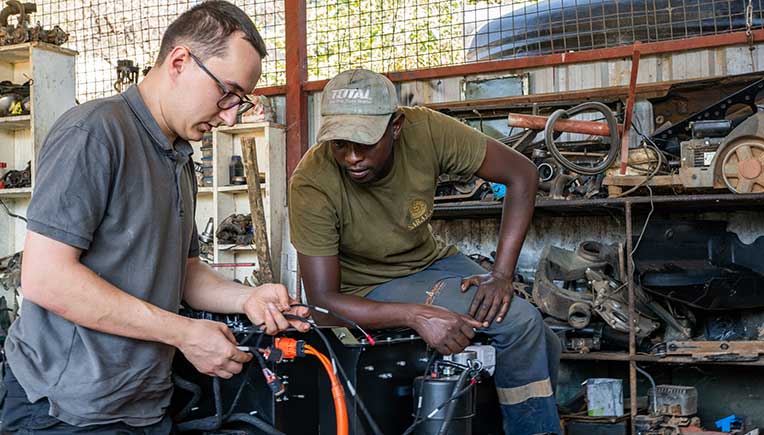 Electrogenic EV Technology electrifies Land Rovers for Kenya safari