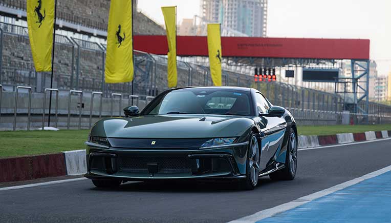 Ferraristi take the wheel during Esperienza Ferrari at BIC