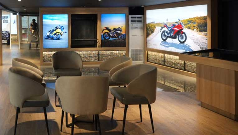 Hero Motocorp inaugurates 1st premium dealership in India