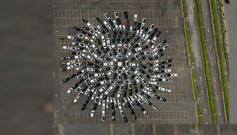 JSW MG Motor India celebrates Onam with Asia’s biggest CarKalam