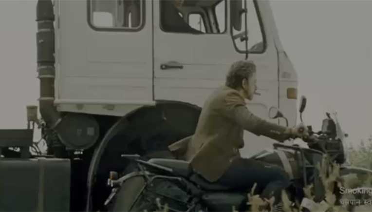King Khan revs up a Yezdi for “Jawan” Bollywood movie