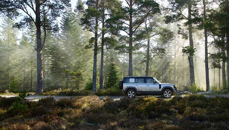 Land Rover introduces Defender Journeys, unique travel experiences in India