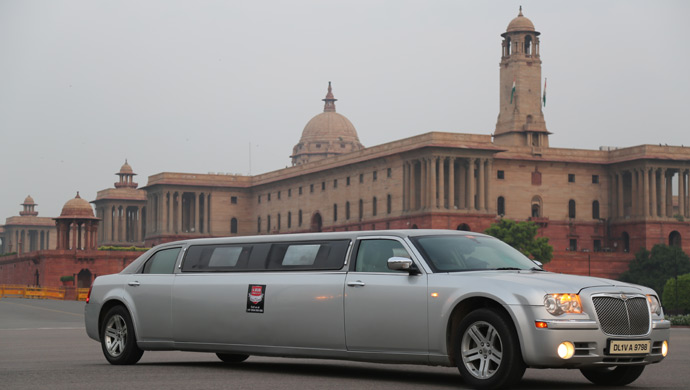 Chrysler 300 limousine from ECO Rent a Car company