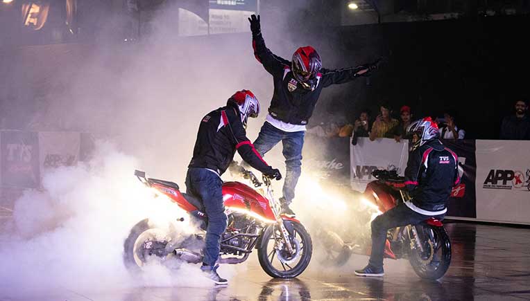 TVS Apache enters Asia Book of Records with 6 hour non-stop stunt 