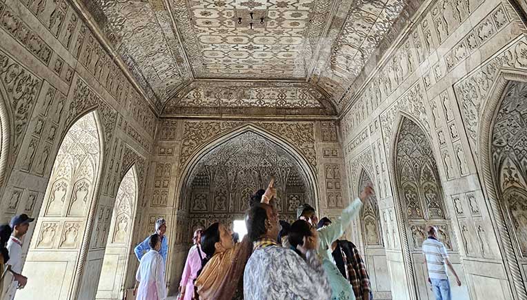 Taj Mahal by road: Seven seats, one experience 