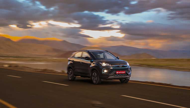 Tata Nexon EV Max 1st electric car to reach world’s highest motorable road - Umling La