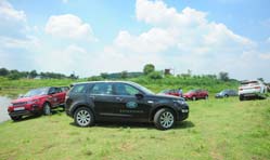 Experiencing Land Rover vehicles, the natural way