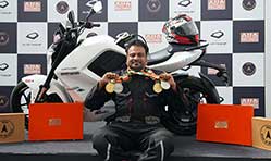 Raptee.HV T30 sets records for longest EV motorcycle ride