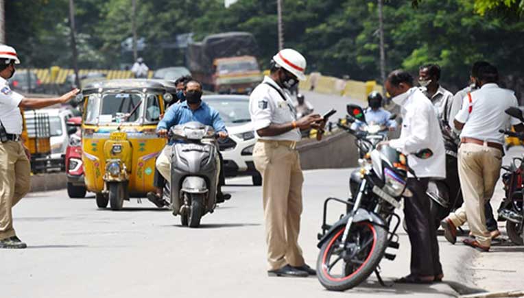 UP Govt crackdown on sale, use of fake BIS-certified helmets 