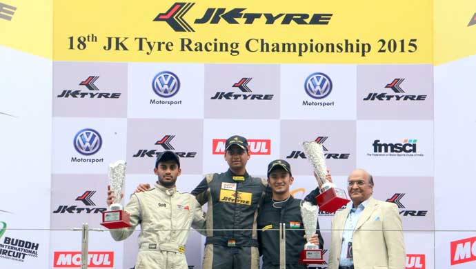 Dr Raghupati Singhania with the winners