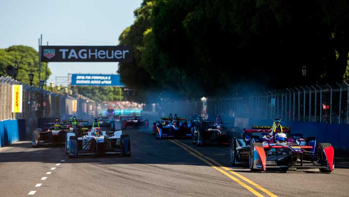 The race in progress