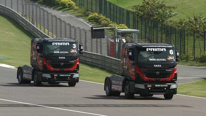 The race in progress