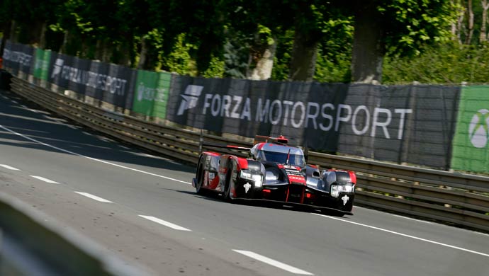 Audi R18 2016# Action Shot-Le Mans