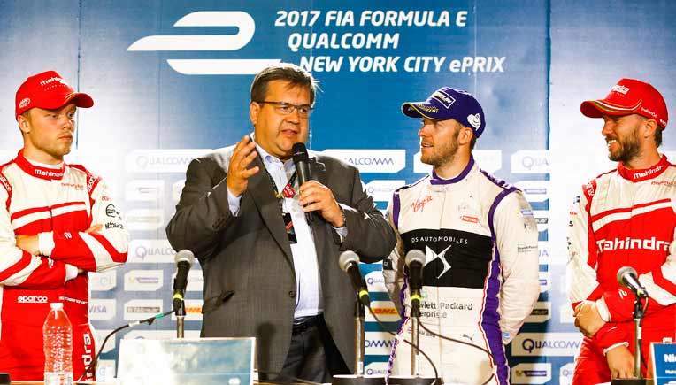 Winners Felix Rosenqvist, Sam Bird and Nick Heidfeld with Denis Coderre, Mayor of Montreal. Picture courtesy Steven Tee/LAT/Formula E