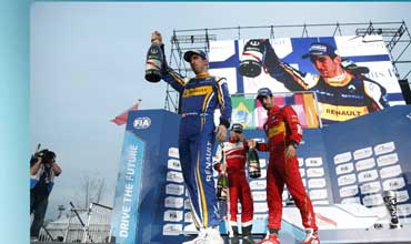 Formula E has Mumm as official champagne partner 